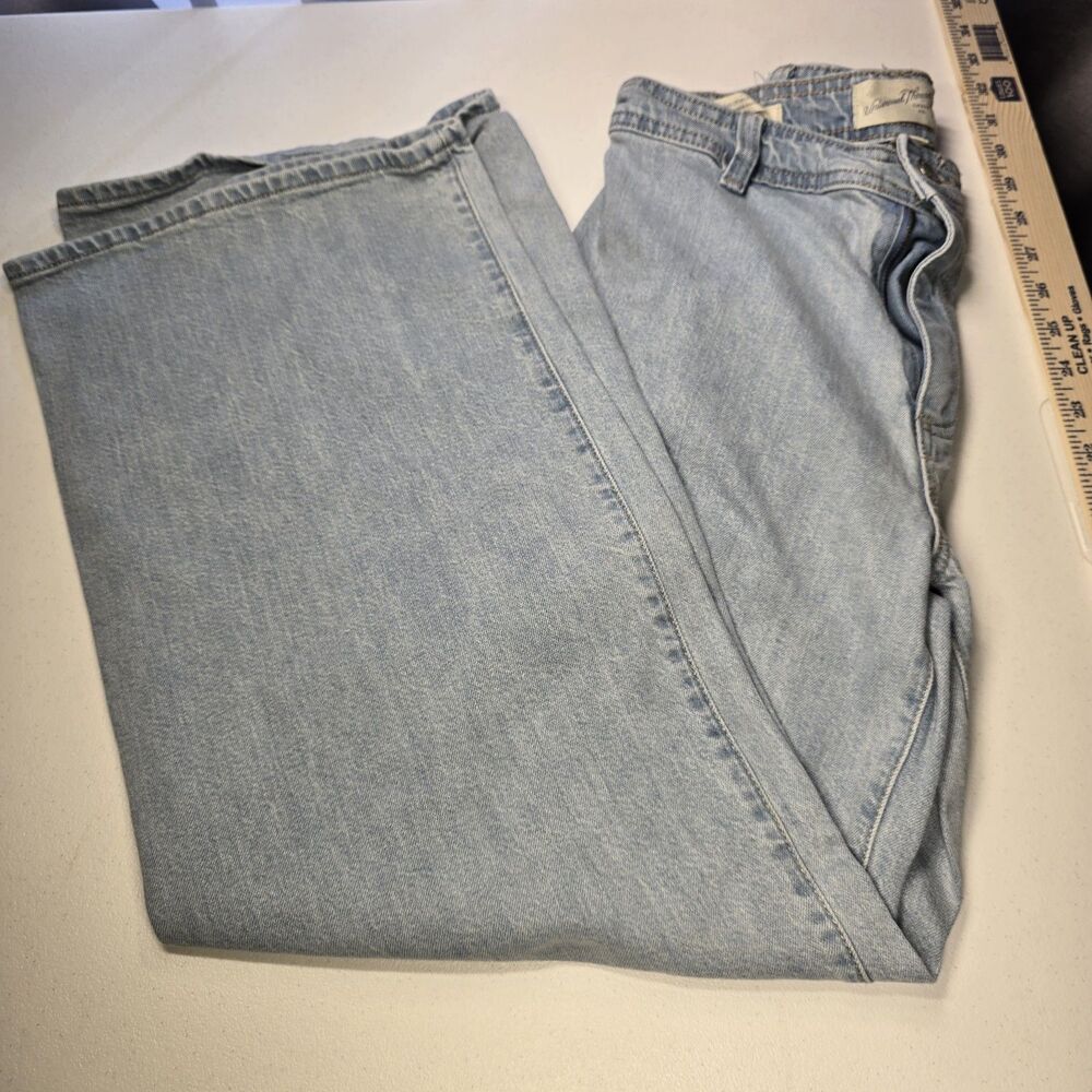 Universal Threads Womens Jeans Sailor Wide Leg Size 2 Light Blue Wash